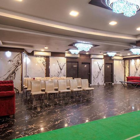 Hotel Orion Crystal Kolkata Exterior photo