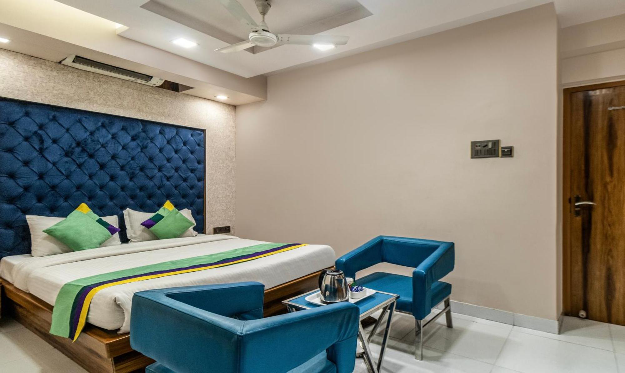 Hotel Orion Crystal Kolkata Exterior photo